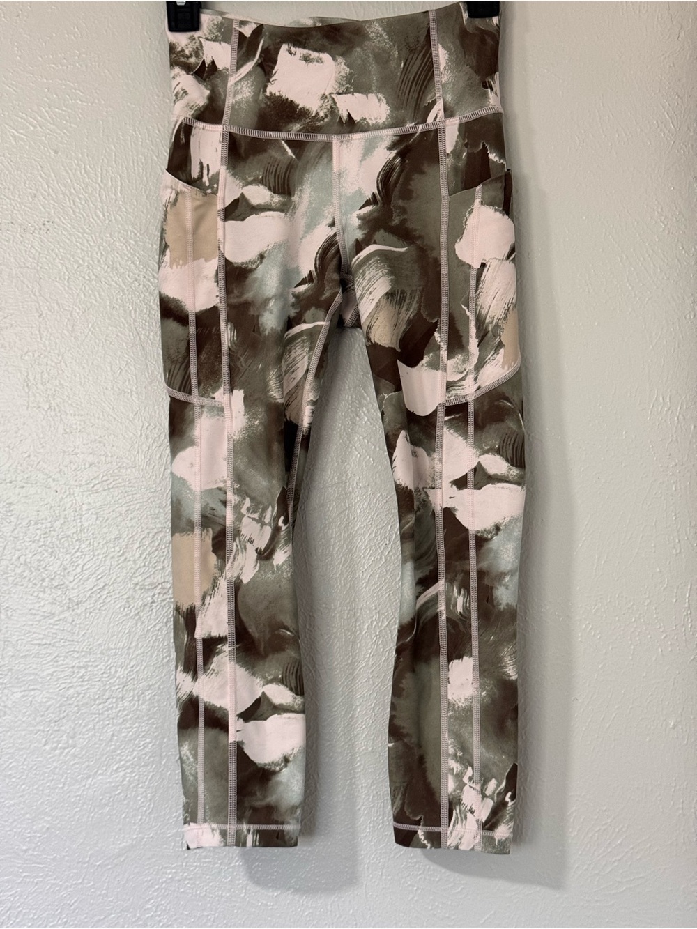 Athleta XS High-Waist Performance Leggings in Green and White Print